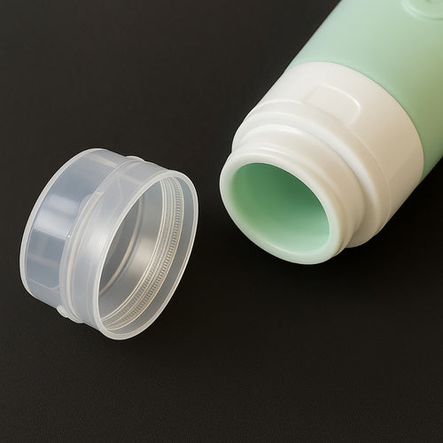 Kelioniniai kosmetikos indeliai su kosmetine